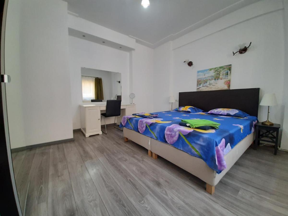 Four Rooms Apartment Central Bükreş Dış mekan fotoğraf