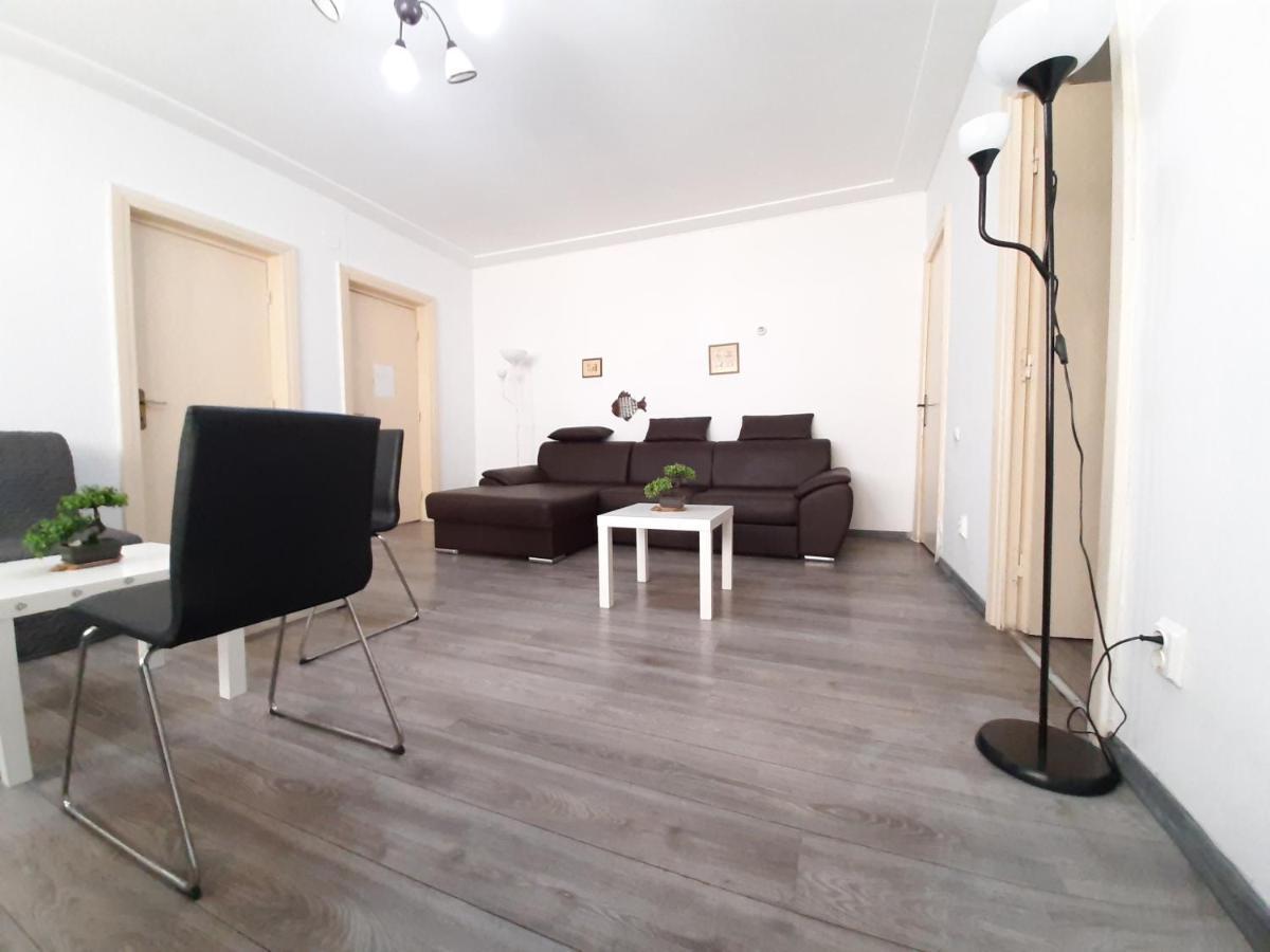Four Rooms Apartment Central Bükreş Dış mekan fotoğraf