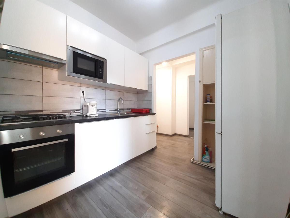 Four Rooms Apartment Central Bükreş Dış mekan fotoğraf