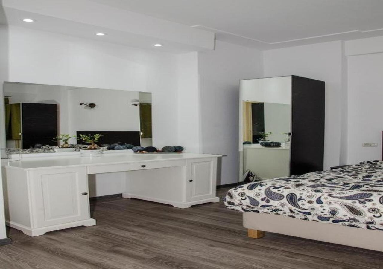 Four Rooms Apartment Central Bükreş Dış mekan fotoğraf